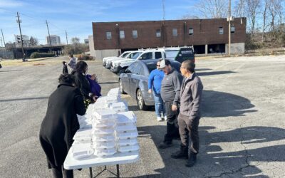 Northwest Exterminating Macon Team Provides Food for Homeless